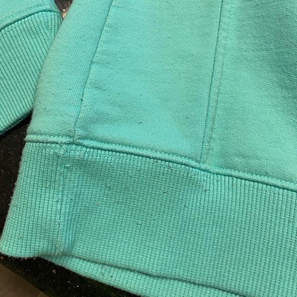 Vineyard Vines Quarter Zip - Picture 3 of 3